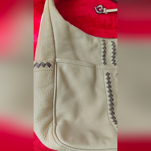 Brighton Stylish Cream and Gray Leather Bag - Picture 13 of 13